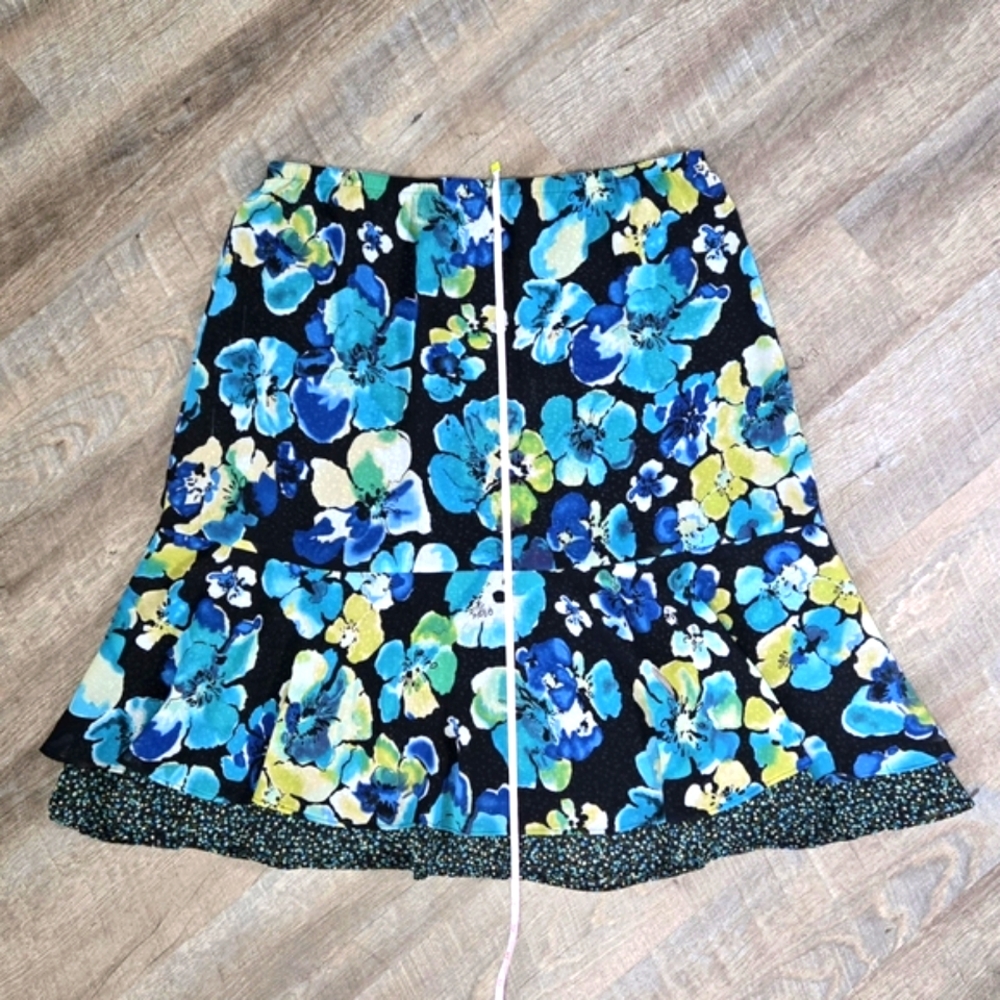 Christopher & Banks Reversible Floral Women's Skirt - Picture 4 of 10